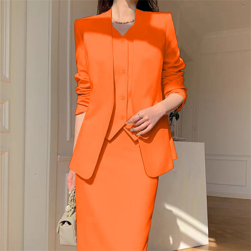 Large size suit set for women in spring and autumn, with a slim and loose fit, suitable for casual commuting, professional attire, and temperament. Two piece suit for women Large size suit set for women in spring and autumn, with a slim and loose fit, suitable for casual commuting, professional attire, and temperament. Two piece suit for women