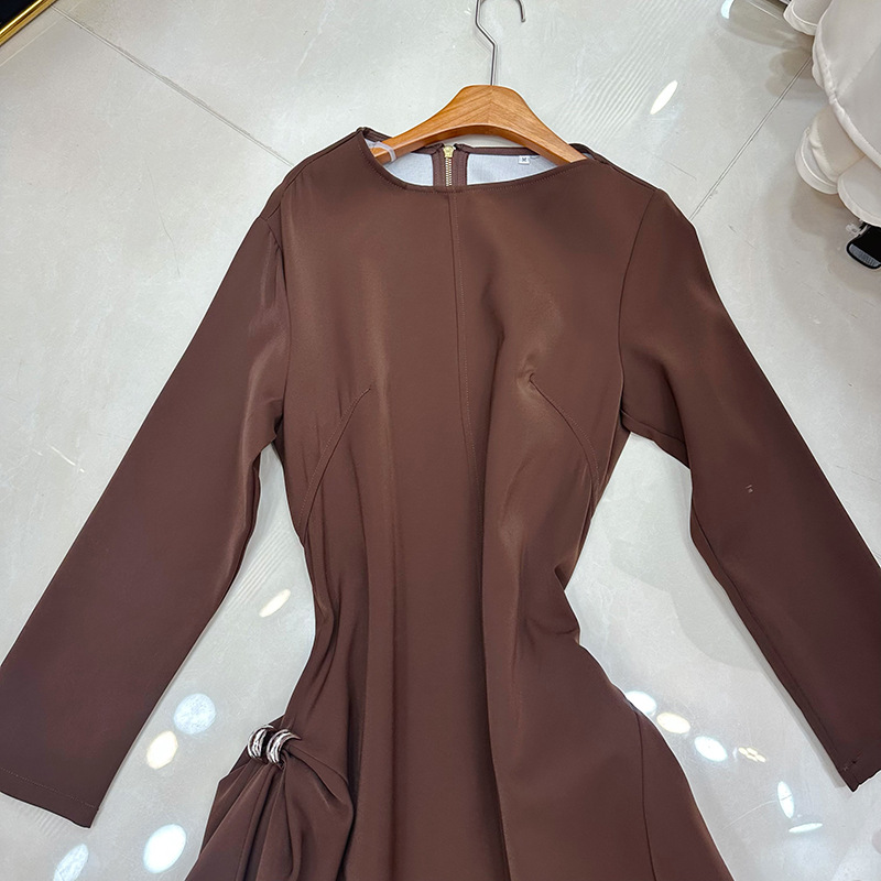 Thirteen line Australian niche French slant collar long sleeved slim fit dress solid color premium A-line skirt A2 # 8570 Thirteen line Australian niche French slant collar long sleeved slim fit dress solid color premium A-line skirt A2 # 8570