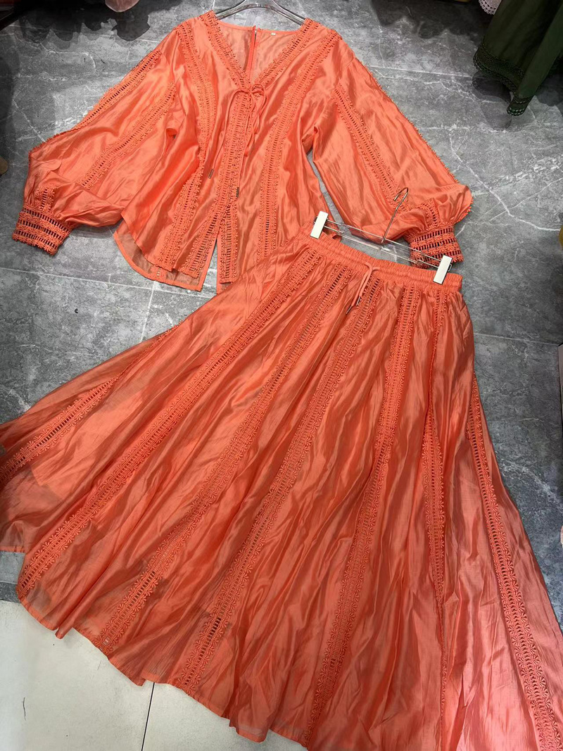 Thirteen new export heavy industry lace long sleeved shirt+large swing long skirt 2-piece set A2 # 8795 Thirteen new export heavy industry lace long sleeved shirt+large swing long skirt 2-piece set A2 # 8795