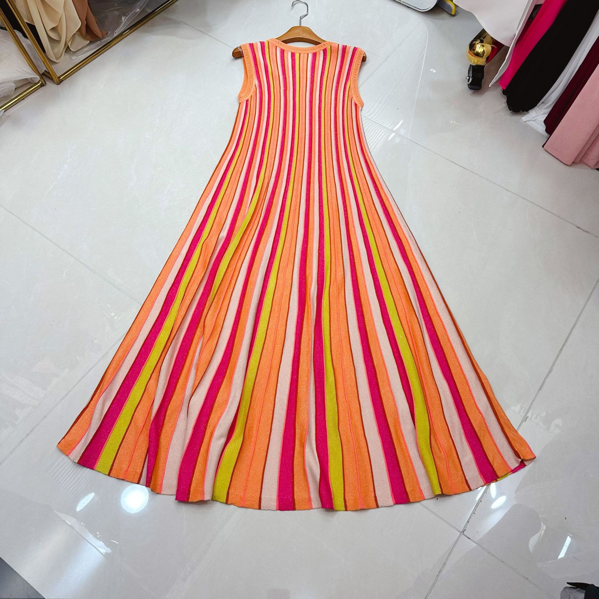 Thirteen Rows Nanyou High end Round Neck Sleeveless Slimming Medium to Long Cross Color Striped Knitted Dress A1 # 8526 Thirteen Rows Nanyou High end Round Neck Sleeveless Slimming Medium to Long Cross Color Striped Knitted Dress A1 # 8526