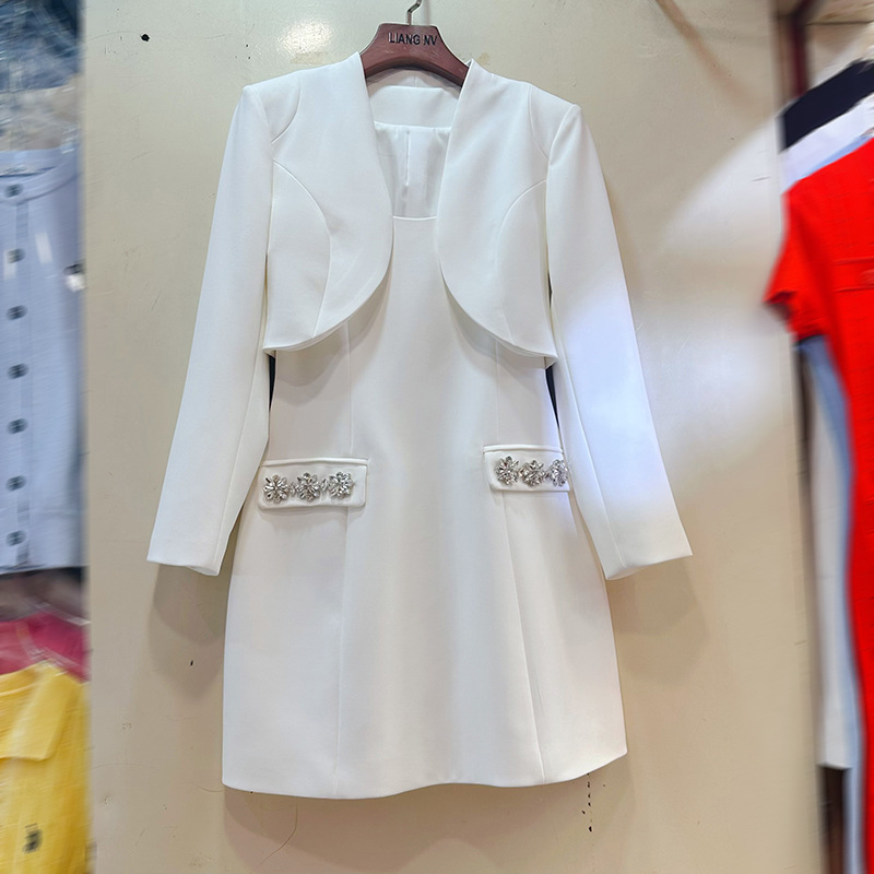 Thirteen line Australian diamond patterned square neck vest dress, short skirt+short long sleeved jacket set A2 # 8366 Thirteen line Australian diamond patterned square neck vest dress, short skirt+short long sleeved jacket set A2 # 8366