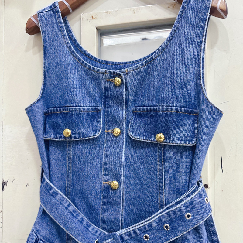 Thirteen Rows Australia's niche high-end new French waist cinched denim sleeveless camisole dress short skirt C1 # 1676 Thirteen Rows Australia's niche high-end new French waist cinched denim sleeveless camisole dress short skirt C1 # 1676