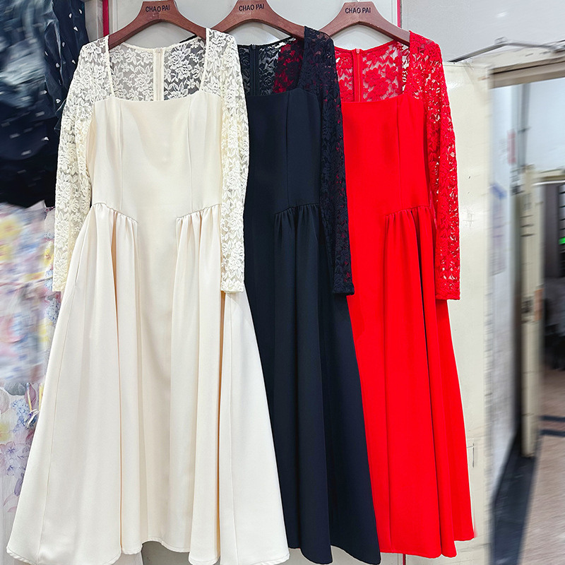 Thirteen Rows Vietnam's niche new elegant and atmospheric hollow lace long sleeved patchwork dress, long skirt A2 # 1015