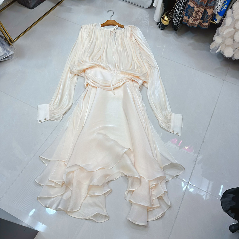 Thirteen lines high-end elegant goddess style flowing gauze pleated long sleeved irregular skirt dress A2 # 8339 Thirteen lines high-end elegant goddess style flowing gauze pleated long sleeved irregular skirt dress A2 # 8339