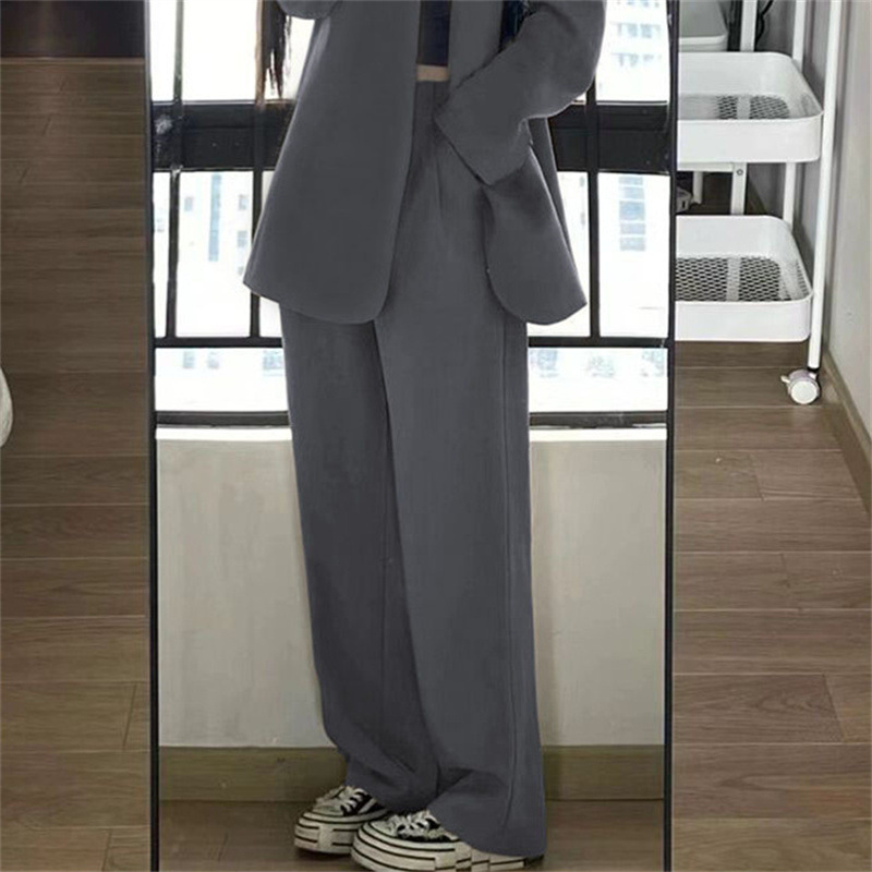 Suit jacket for women 2025 new spring design, niche casual suit temperament, black mini suit set Suit jacket for women 2025 new spring design, niche casual suit temperament, black mini suit set