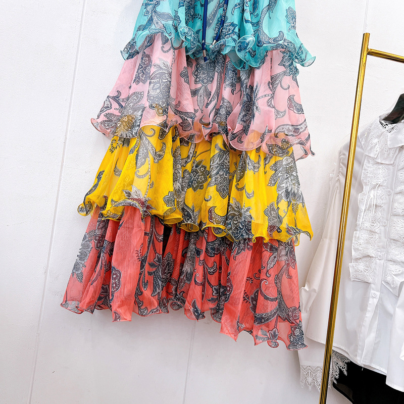 Thirteen lines Bohemian retro hanging neck sleeveless design layered ruffle edge cake vest long skirt A3 # 5555 Thirteen lines Bohemian retro hanging neck sleeveless design layered ruffle edge cake vest long skirt A3 # 5555