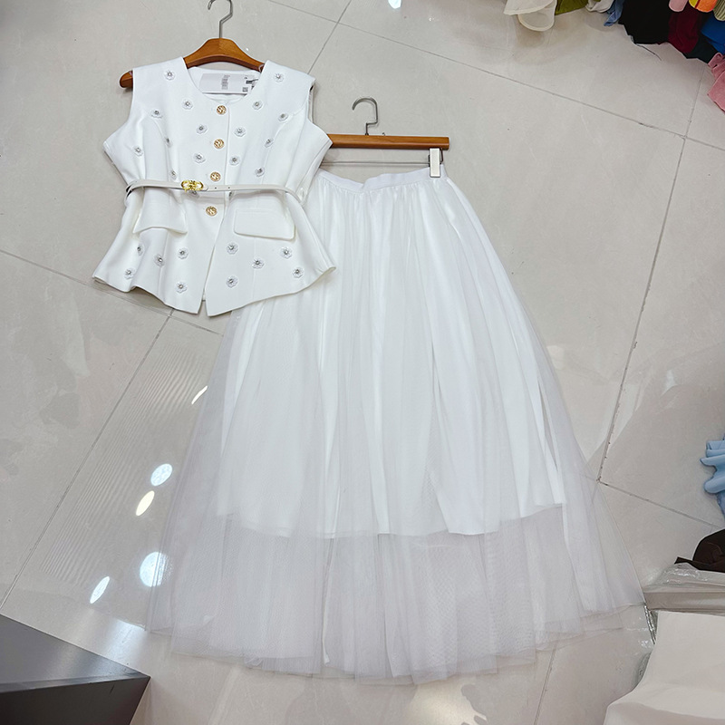 Thirteen Rows Australian niche new style French design sense suit jacket half skirt set A2 # 8578 Thirteen Rows Australian niche new style French design sense suit jacket half skirt set A2 # 8578