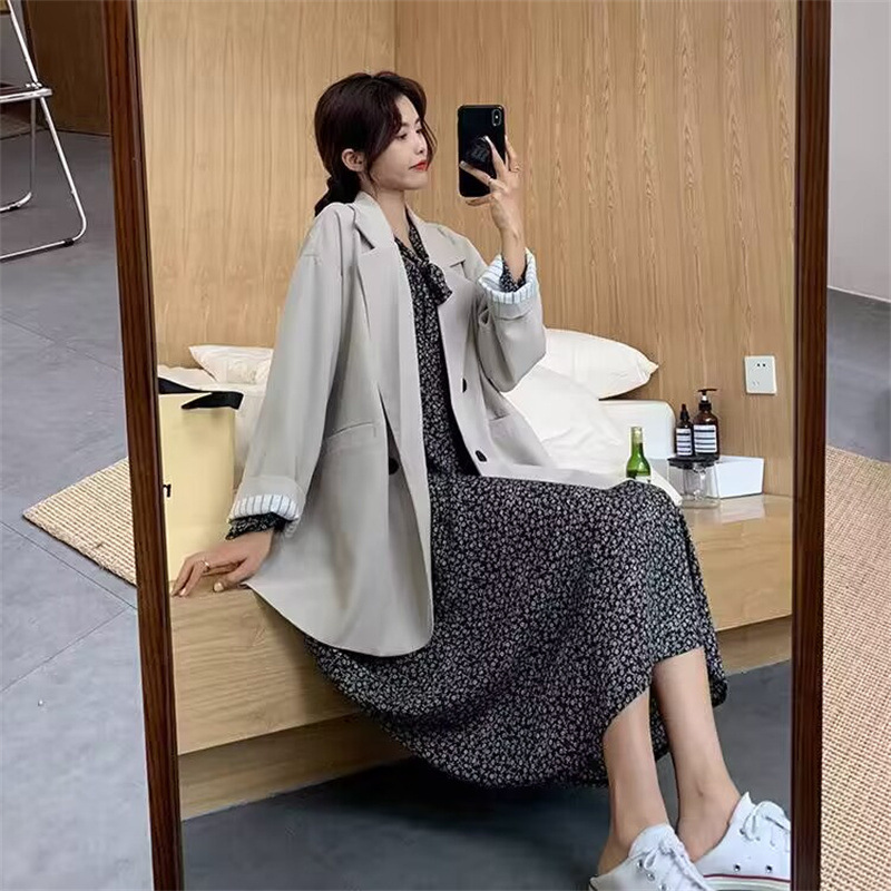 Small suit jacket for women in spring and autumn 2025, new fashion Korean version, loose temperament, college style suit, women's top trend Small suit jacket for women in spring and autumn 2025, new fashion Korean version, loose temperament, college style suit, women's top trend