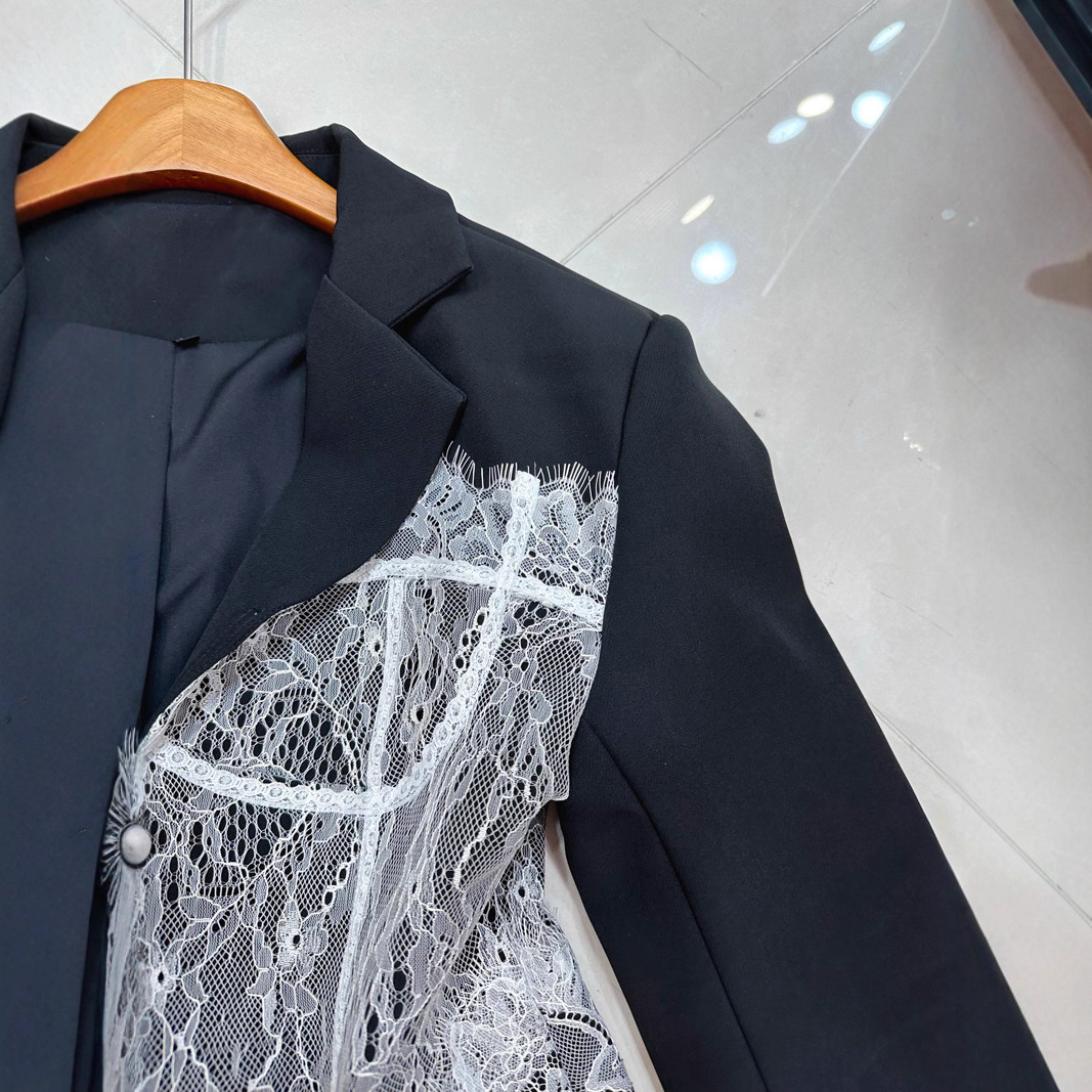 Thirteen line French retro lace patchwork lapel long sleeved French style slimming suit jacket A2 # 8397 Thirteen line French retro lace patchwork lapel long sleeved French style slimming suit jacket A2 # 8397