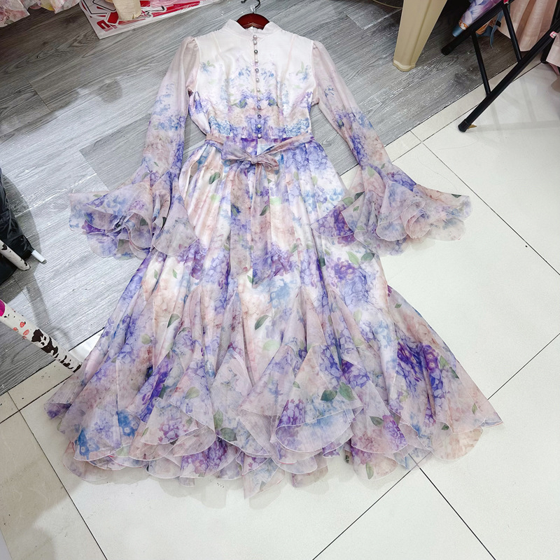 Thirteen line Australian French niche printed breasted long dress with flowing and super fairy style hem A2 # 8210 Thirteen line Australian French niche printed breasted long dress with flowing and super fairy style hem A2 # 8210