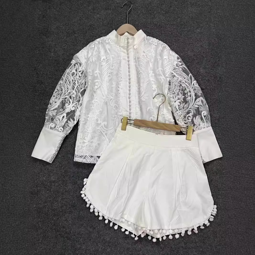 Thirteen line set dress