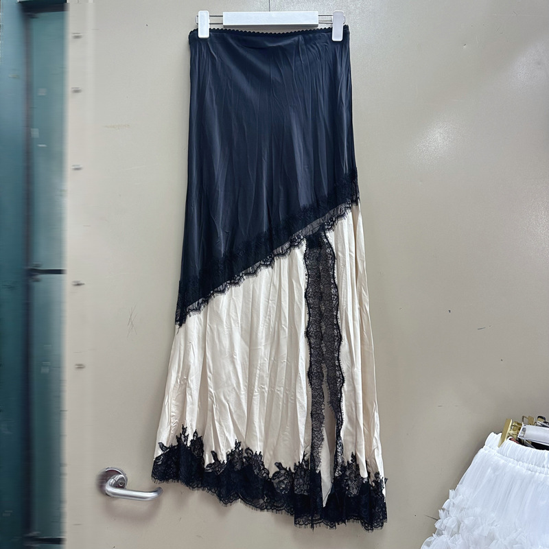 Thirteen Rows Australia's new niche designer style lace embroidery patchwork skirt with elegant charm C1 # 1395 Thirteen Rows Australia's new niche designer style lace embroidery patchwork skirt with elegant charm C1 # 1395