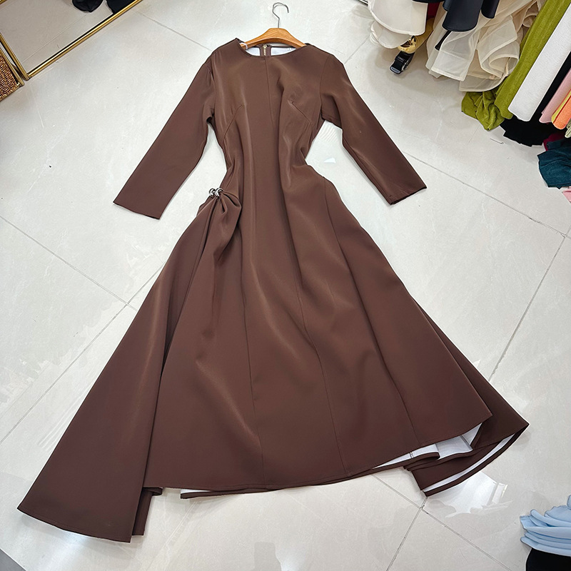 Thirteen line Australian niche French slant collar long sleeved slim fit dress solid color premium A-line skirt A2 # 8570