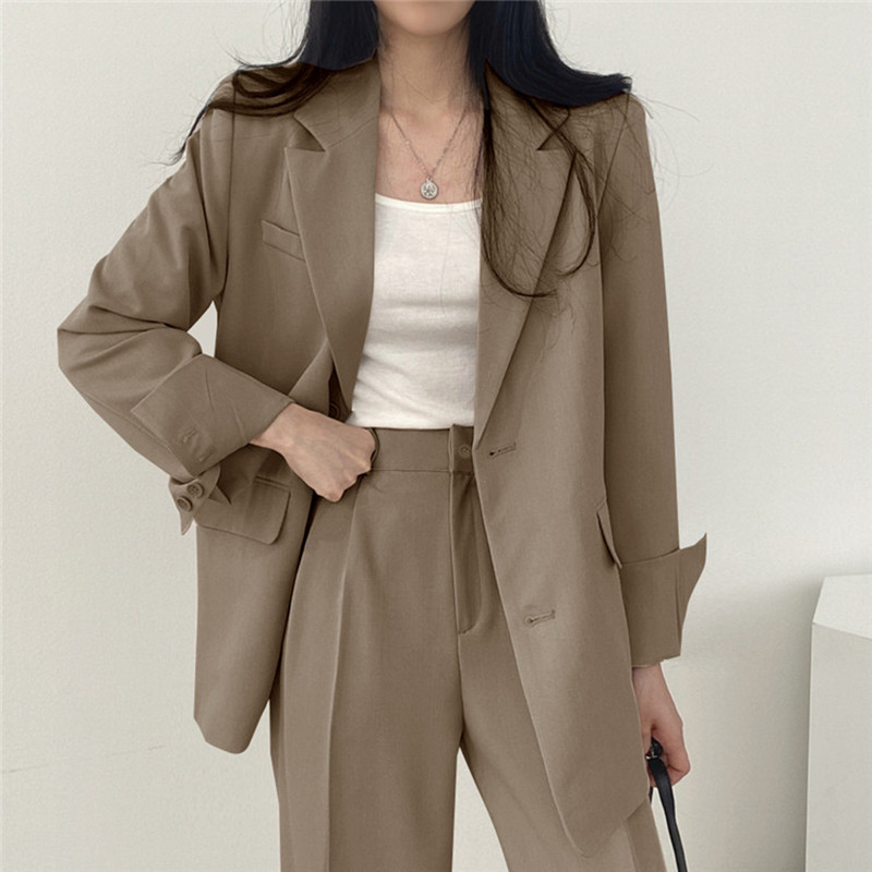 Small suit retro jacket slim fashion 2025 Spring and Autumn women's Korean version casual design sense top and trousers set Small suit retro jacket slim fashion 2025 Spring and Autumn women's Korean version casual design sense top and trousers set