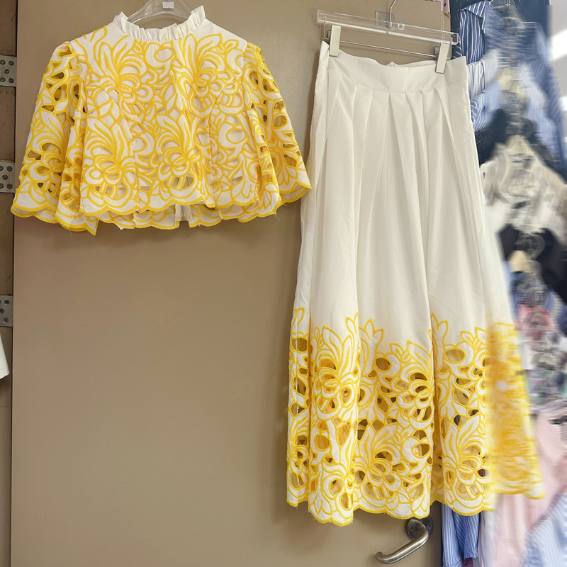 Thirteen line Australian yellow flower pattern short sleeved top+elegant slimming skirt set C1 # 1390 Thirteen line Australian yellow flower pattern short sleeved top+elegant slimming skirt set C1 # 1390