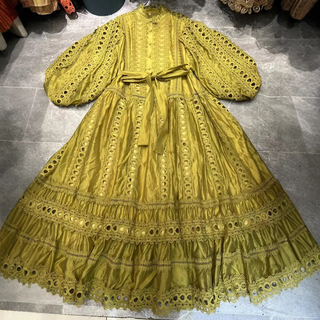 Thirteen Rows European and American Foreign Trade New Palace Style Heavy Industry Love Hollow Lace Spelling Dress A3 # 8208 Thirteen Rows European and American Foreign Trade New Palace Style Heavy Industry Love Hollow Lace Spelling Dress A3 # 8208