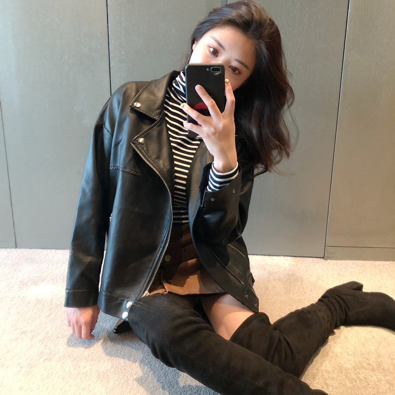 2025 Spring and Autumn Collection New PU Small Leather Jacket Women's Short Style Korean Version Loose Student Chic Motorcycle Leather Jacket Women's Coat 2025 Spring and Autumn Collection New PU Small Leather Jacket Women's Short Style Korean Version Loose Student Chic Motorcycle Leather Jacket Women's Coat