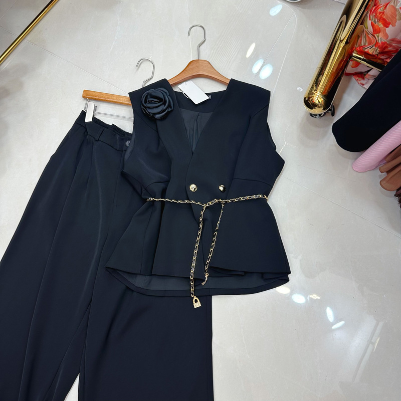 Thirteen line fashion V-neck sleeveless three-dimensional flower chain belt suit vest top pants set C2 # 2511 Thirteen line fashion V-neck sleeveless three-dimensional flower chain belt suit vest top pants set C2 # 2511