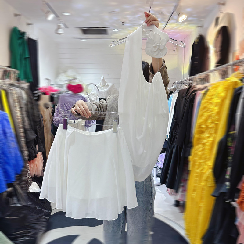 Thirteen line three-dimensional flower spicy girl beautiful back hanging neck vest design set casual wide leg pants set C1 # 1269