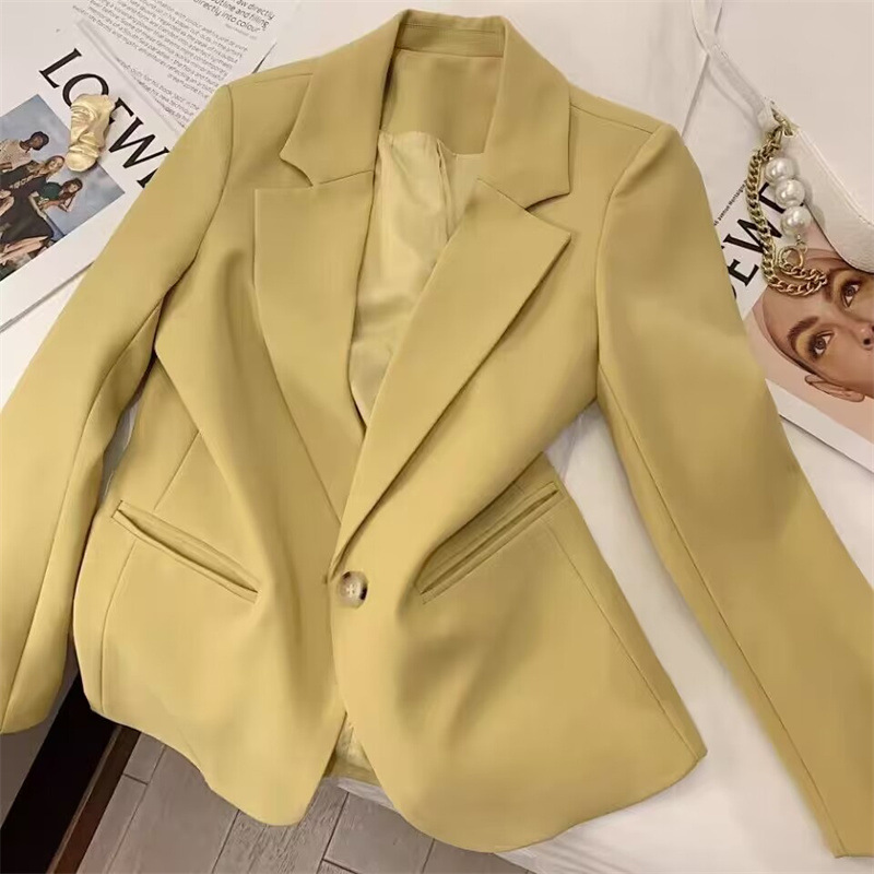 Spring 2025 new green suit jacket for women, niche design, versatile and casual Korean version, popular for young children Spring 2025 new green suit jacket for women, niche design, versatile and casual Korean version, popular for young children