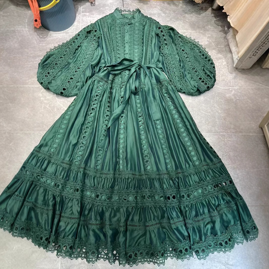 Thirteen Rows European and American Foreign Trade New Palace Style Heavy Industry Love Hollow Lace Spelling Dress A3 # 8208 Thirteen Rows European and American Foreign Trade New Palace Style Heavy Industry Love Hollow Lace Spelling Dress A3 # 8208