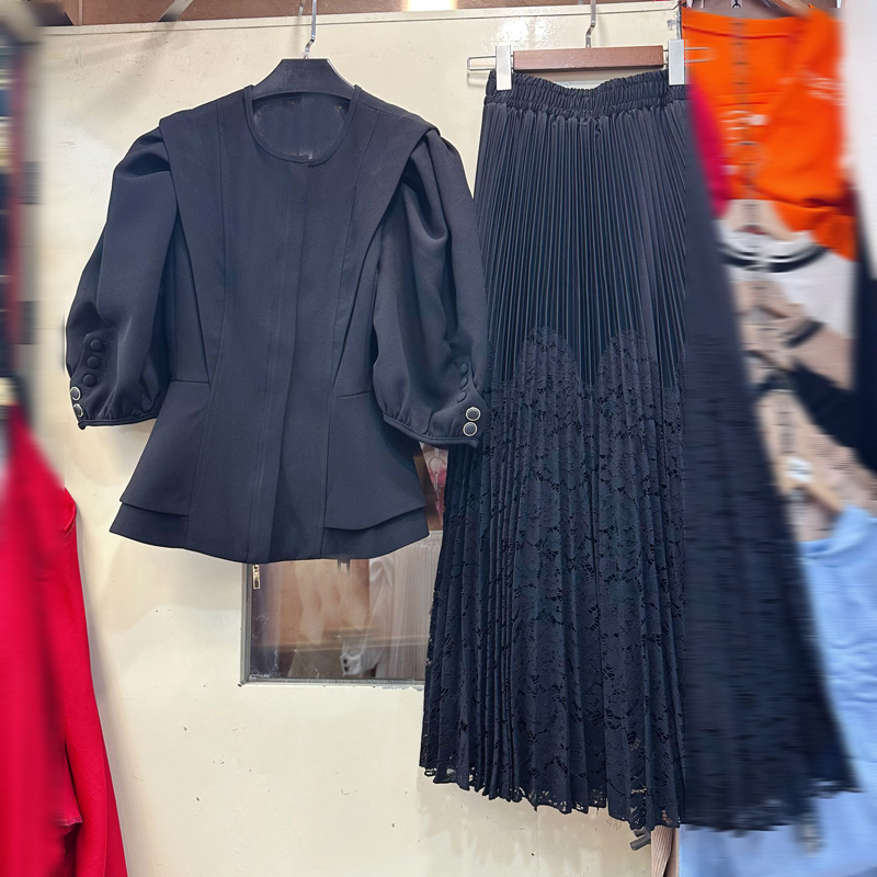 Thirteen line Australian French niche bubble sleeve waist design zipper short jacket top A2 # 8070 Thirteen line Australian French niche bubble sleeve waist design zipper short jacket top A2 # 8070