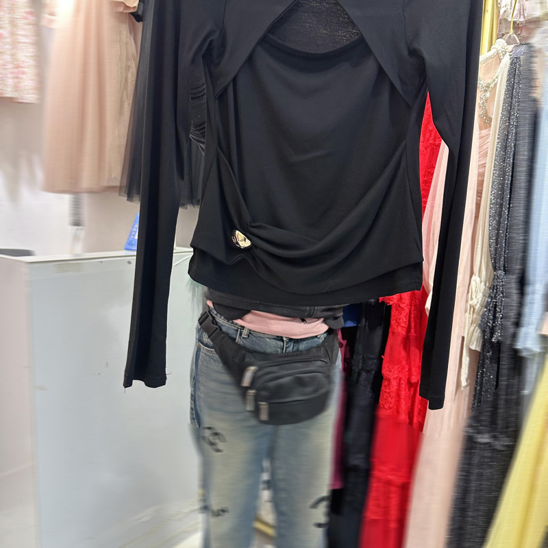 Thirteen line cross golden ball decoration base shirt hanging neck top off shoulder sexy one shoulder long sleeved T-shirt A3 # 2275 Thirteen line cross golden ball decoration base shirt hanging neck top off shoulder sexy one shoulder long sleeved T-shirt A3 # 2275