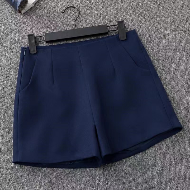 Spring/summer shorts for women, high waisted A-line oversized black, autumn thin, casual base, spring loose wide leg pants Spring/summer shorts for women, high waisted A-line oversized black, autumn thin, casual base, spring loose wide leg pants