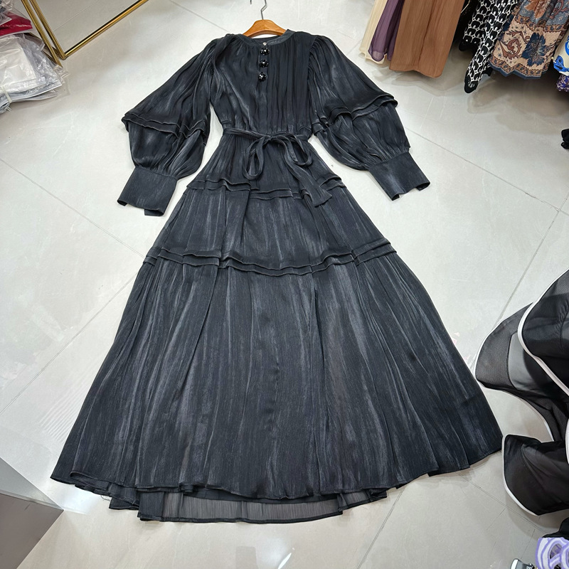 Thirteen line French retro palace style lantern sleeve dress with black fungus edge pleated A-line skirt, long skirt A2 # 8325 Thirteen line French retro palace style lantern sleeve dress with black fungus edge pleated A-line skirt, long skirt A2 # 8325