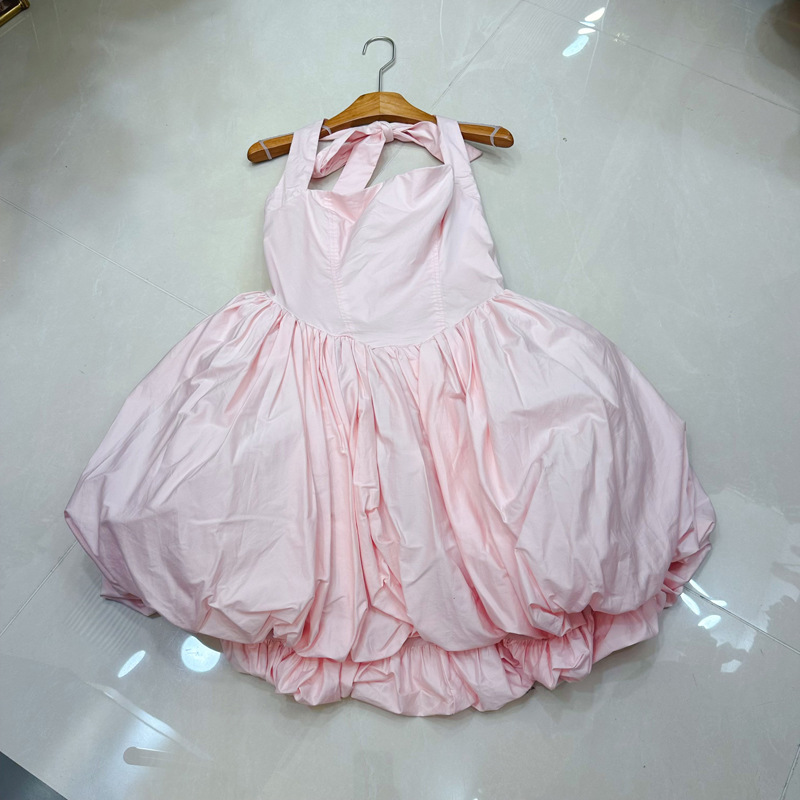 Thirteen line French design polka dot print neck tie butterfly condensation back flower bud skirt dress A1 # 8021 Thirteen line French design polka dot print neck tie butterfly condensation back flower bud skirt dress A1 # 8021