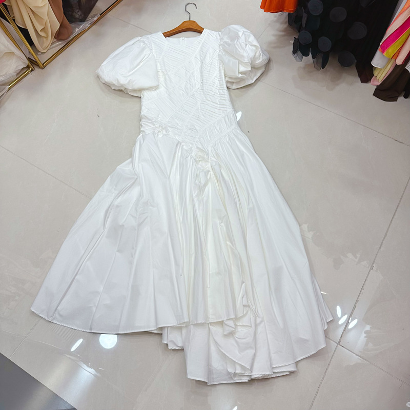 Thirteen line retro bubble sleeve pleated irregular hem long skirt round neck green white dress A2 # 8516 Thirteen line retro bubble sleeve pleated irregular hem long skirt round neck green white dress A2 # 8516