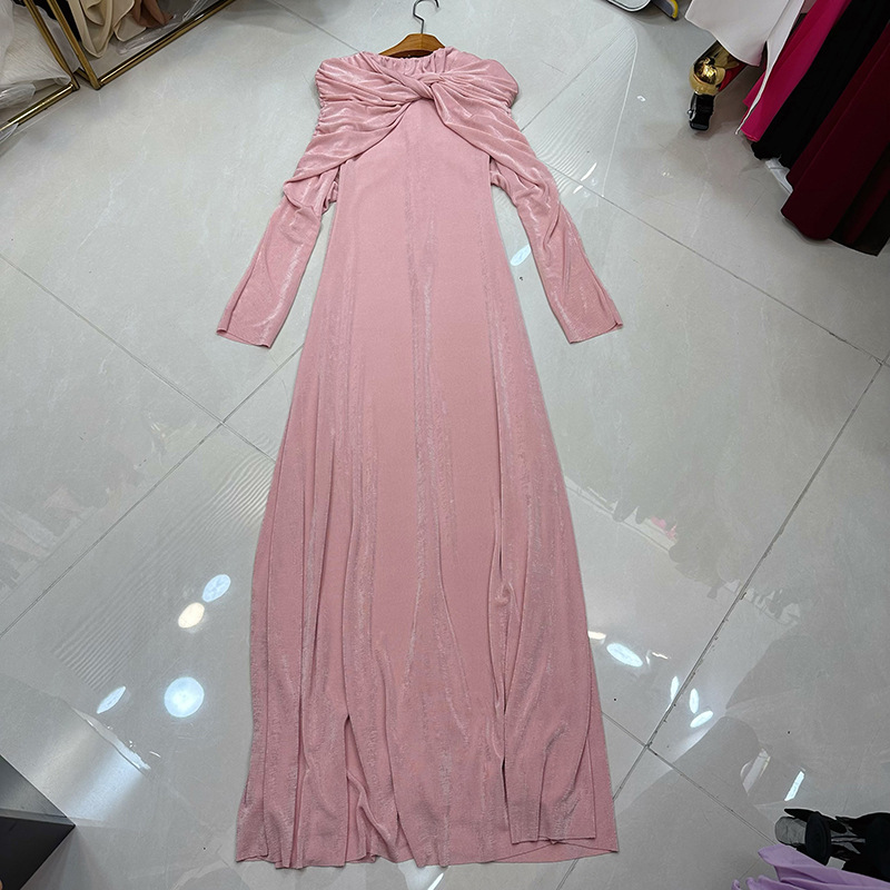 Thirteen line pink knitted dress, a niche Vietnamese asymmetric twisted pleated hip hugging skirt, long skirt A1 # 8525 Thirteen line pink knitted dress, a niche Vietnamese asymmetric twisted pleated hip hugging skirt, long skirt A1 # 8525