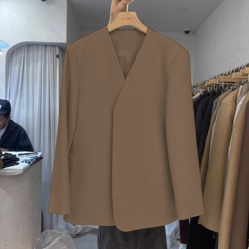 Autumn suit jacket for women, 2025 spring new Korean style design, niche fashion temperament, commuting small suit for women Autumn suit jacket for women, 2025 spring new Korean style design, niche fashion temperament, commuting small suit for women