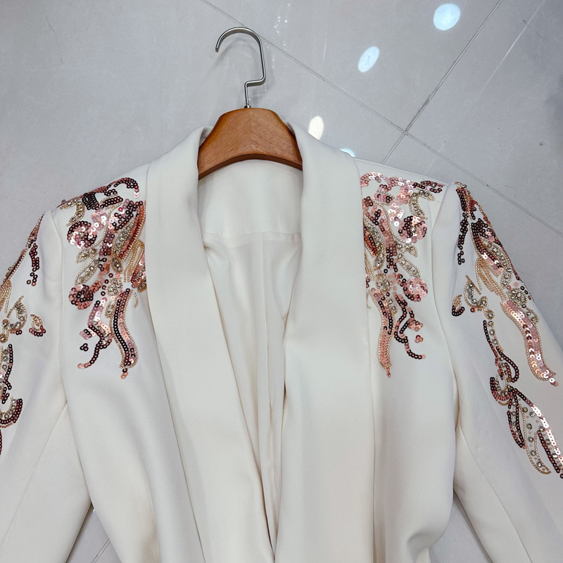 Thirteen Rows New European Station Diamond Decoration Shining Heavy Industry Embroidery Cocoon Loose Suit Long Sleeve Coat A2 # 831 Thirteen Rows New European Station Diamond Decoration Shining Heavy Industry Embroidery Cocoon Loose Suit Long Sleeve Coat A2 # 831