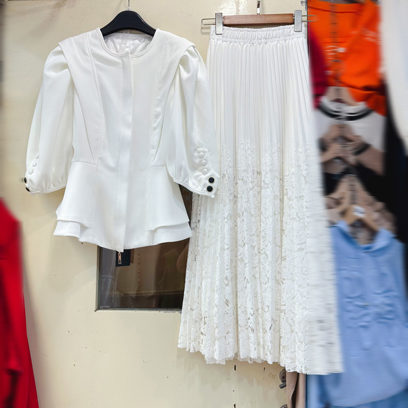 Thirteen line Australian French niche bubble sleeve waist design zipper short jacket top A2 # 8070