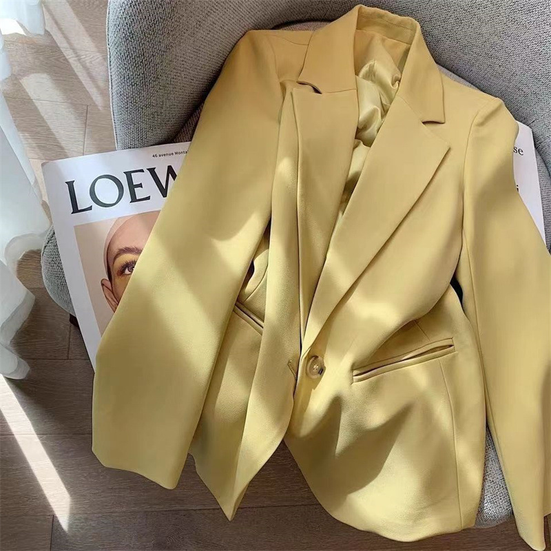 Spring 2025 new green suit jacket for women, niche design, versatile and casual Korean version, popular for young children Spring 2025 new green suit jacket for women, niche design, versatile and casual Korean version, popular for young children