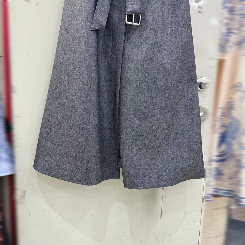 Thirteen Rows Australian niche new short sleeved dark gray V-neck belt brooch slim long dress C1 # 2135 Thirteen Rows Australian niche new short sleeved dark gray V-neck belt brooch slim long dress C1 # 2135