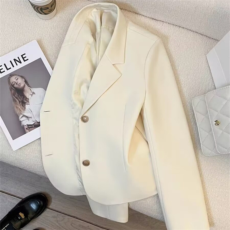 2025 Autumn New Orange Short Short Short Suit Jacket for Women with a slimming and casual commuting style Top for Women 2025 Autumn New Orange Short Short Short Suit Jacket for Women with a slimming and casual commuting style Top for Women