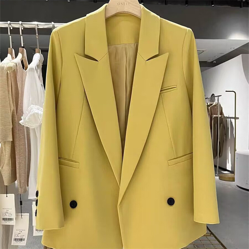 Yellow mini suit jacket for women's Spring and Autumn 2025 new Korean version straight tube casual niche design explosive street trend top Yellow mini suit jacket for women's Spring and Autumn 2025 new Korean version straight tube casual niche design explosive street trend top