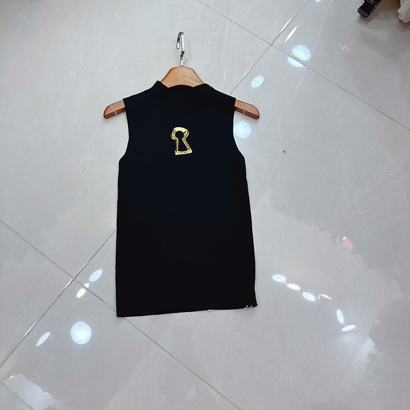 Thirteen Rows New French Retro Style Metal Buckle Decoration Slim Fit and Versatile Knitted Tank Top A1 # 8569 Thirteen Rows New French Retro Style Metal Buckle Decoration Slim Fit and Versatile Knitted Tank Top A1 # 8569