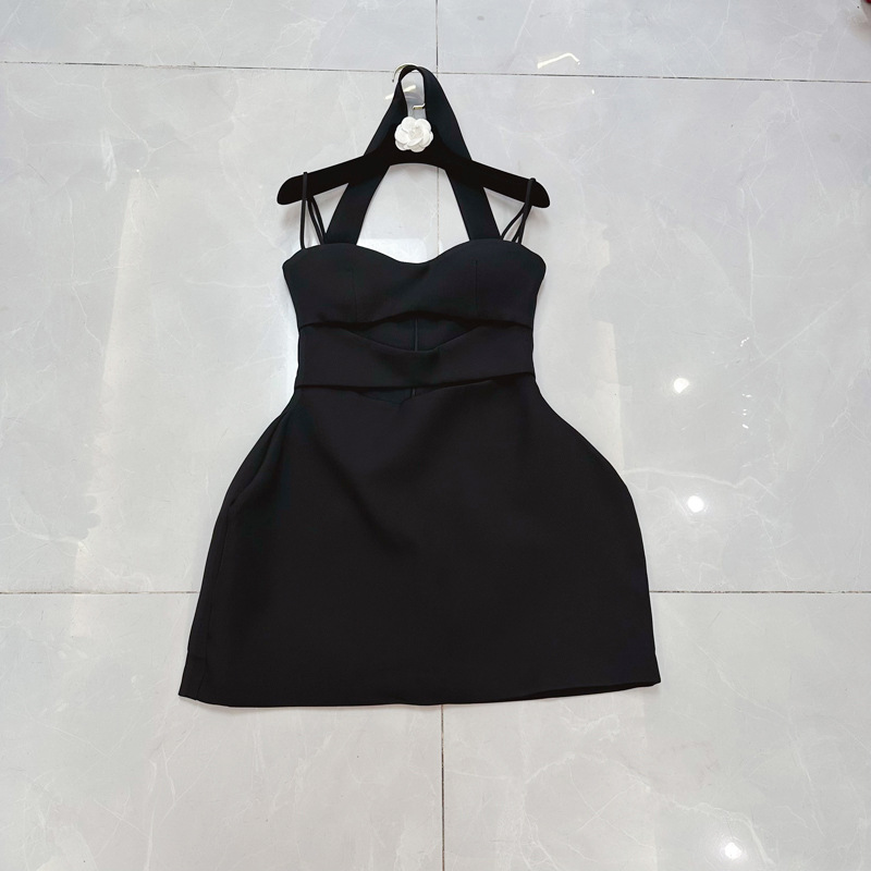 Thirteen Rows Australia's niche new style unique suspender reverse hanging neck hollow hourglass dress short skirt C1 # 1982 Thirteen Rows Australia's niche new style unique suspender reverse hanging neck hollow hourglass dress short skirt C1 # 1982