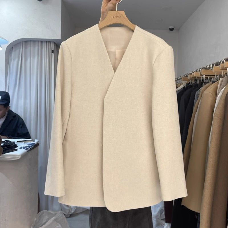 Autumn suit jacket for women, 2025 spring new Korean style design, niche fashion temperament, commuting small suit for women Autumn suit jacket for women, 2025 spring new Korean style design, niche fashion temperament, commuting small suit for women