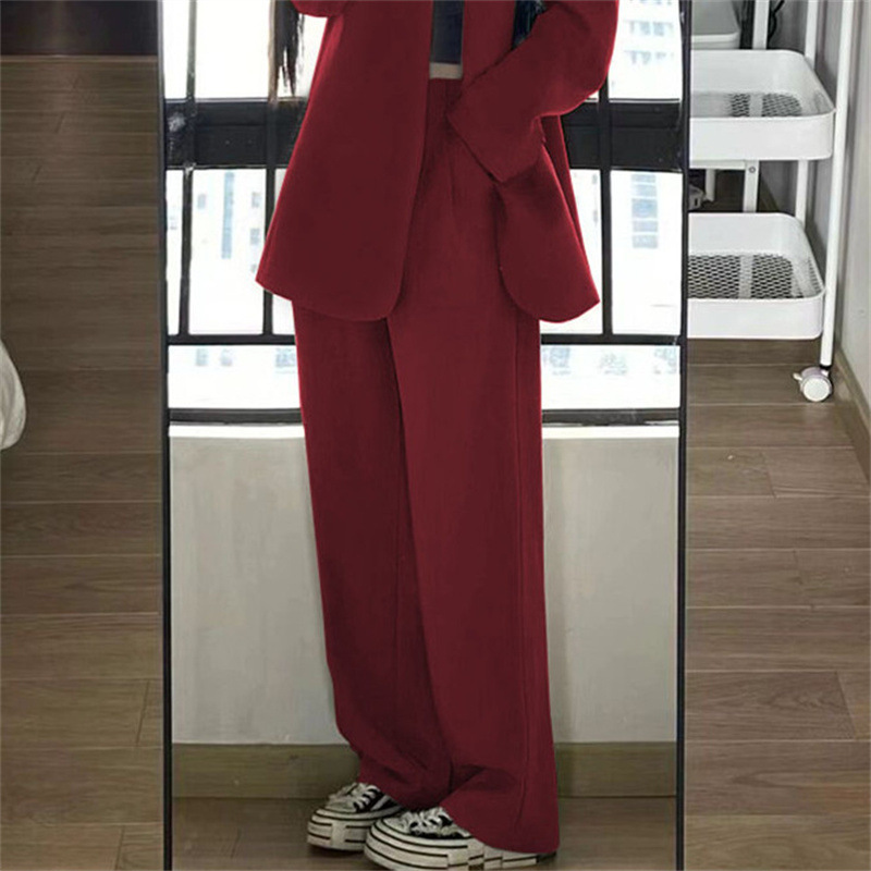 Suit jacket for women 2025 new spring design, niche casual suit temperament, black mini suit set Suit jacket for women 2025 new spring design, niche casual suit temperament, black mini suit set