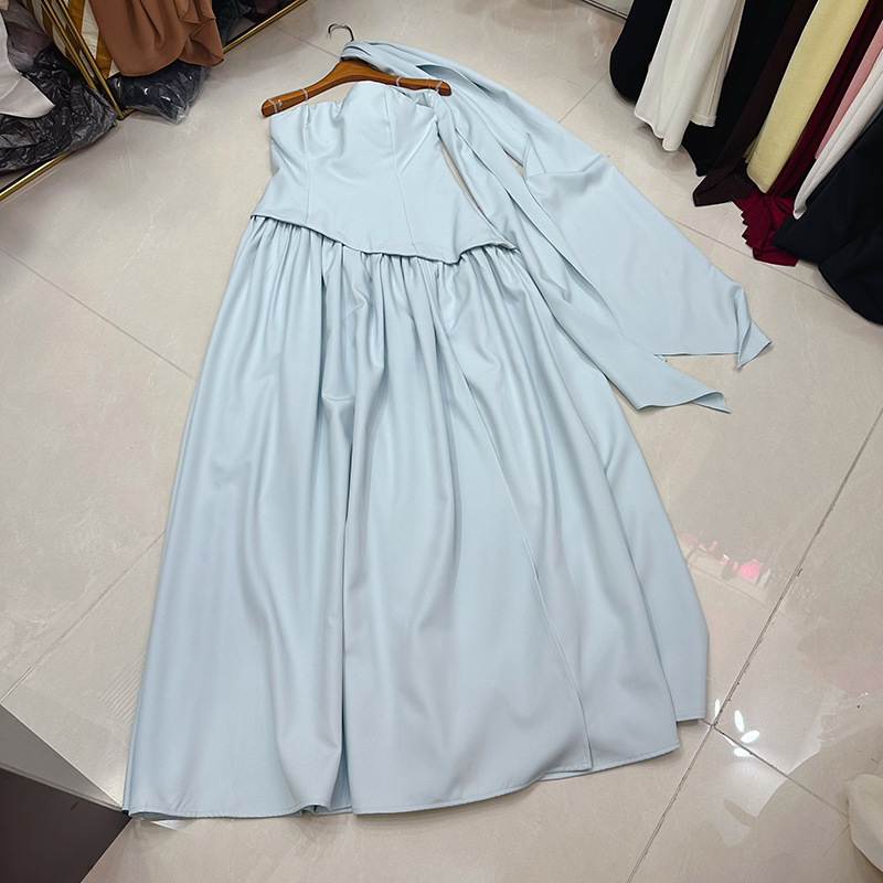 Thirteen lines new Australian age reducing personalized strap slit fake two-piece strapless dress with shawl A1 # 8542 Thirteen lines new Australian age reducing personalized strap slit fake two-piece strapless dress with shawl A1 # 8542