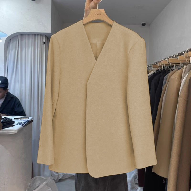 Autumn suit jacket for women, 2025 spring new Korean style design, niche fashion temperament, commuting small suit for women Autumn suit jacket for women, 2025 spring new Korean style design, niche fashion temperament, commuting small suit for women
