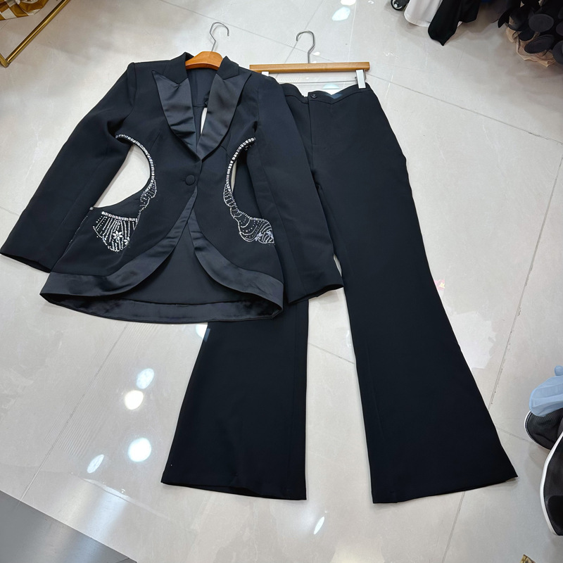 Thirteen Rows Australian niche design heavy industry hot stamping hollow waist suit+trumpet pants dance set A2 # 8389 Thirteen Rows Australian niche design heavy industry hot stamping hollow waist suit+trumpet pants dance set A2 # 8389