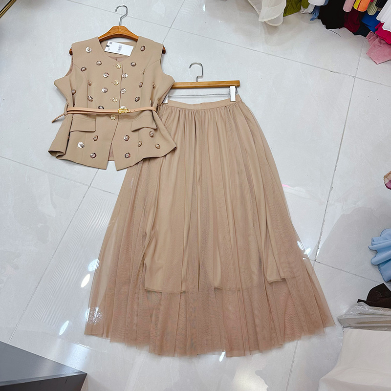 Thirteen Rows Australian niche new style French design sense suit jacket half skirt set A2 # 8578 Thirteen Rows Australian niche new style French design sense suit jacket half skirt set A2 # 8578