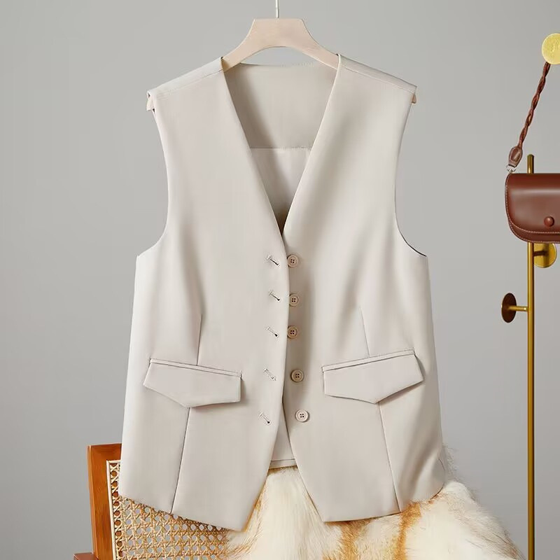 Pink suit vest for women, 2025 Spring and Autumn new Korean style western-style fashion trend, shoulder length short suit vest Pink suit vest for women, 2025 Spring and Autumn new Korean style western-style fashion trend, shoulder length short suit vest