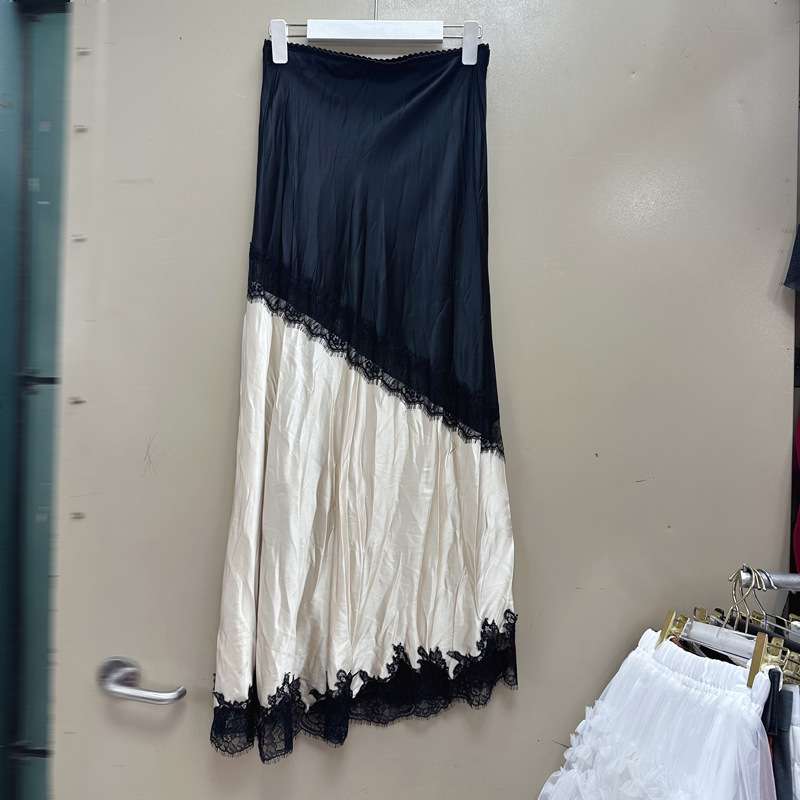 Thirteen Rows Australia's new niche designer style lace embroidery patchwork skirt with elegant charm C1 # 1395 Thirteen Rows Australia's new niche designer style lace embroidery patchwork skirt with elegant charm C1 # 1395