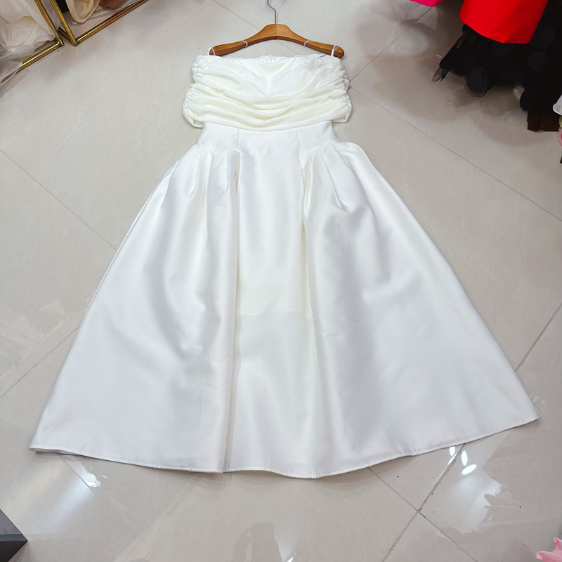 Thirteen line Australian niche designer's one neck backless elegant dress, strapless dress A2 # 8517 Thirteen line Australian niche designer's one neck backless elegant dress, strapless dress A2 # 8517